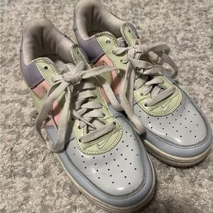 Nike Air Force 1 Easter Egg